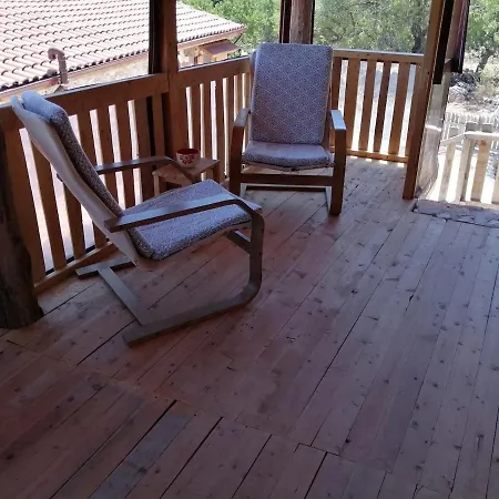 Hébergement de vacances Private Restored Stone House With Terrace And Gardens