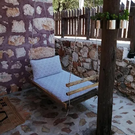 Private Restored Stone House With Terrace And Gardens Casa de Férias *