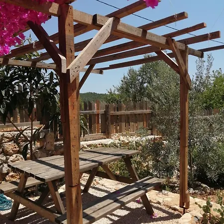 Private Restored Stone House With Terrace And Gardens Casa de Férias *