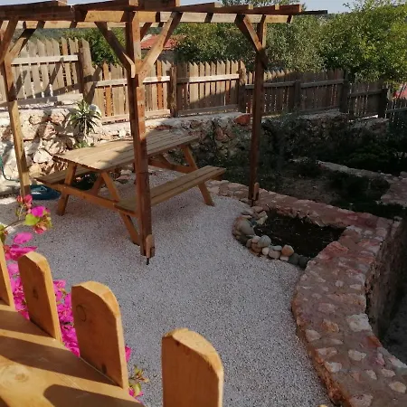 Casa de Férias Private Restored Stone House With Terrace And Gardens *