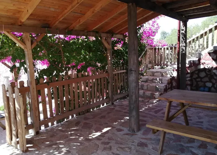 Holiday home Private Restored Stone House With Terrace And Gardens