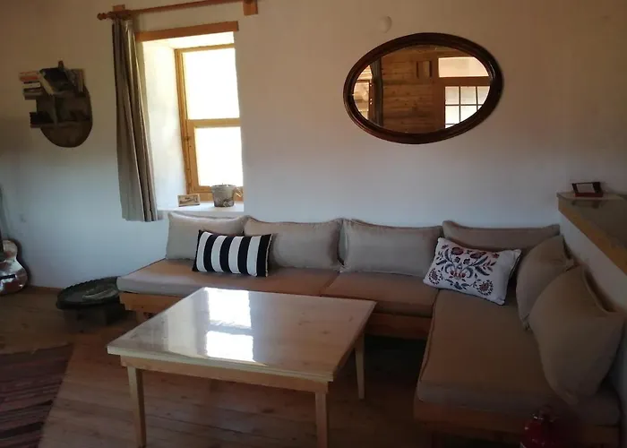 Holiday home Private Restored Stone House With Terrace And Gardens *