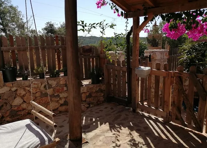 Holiday home Private Restored Stone House With Terrace And Gardens *