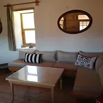 בית נופש Private Restored Stone House With Terrace And Gardens *