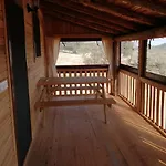 בית נופש Private Restored Stone House With Terrace And Gardens דמרה